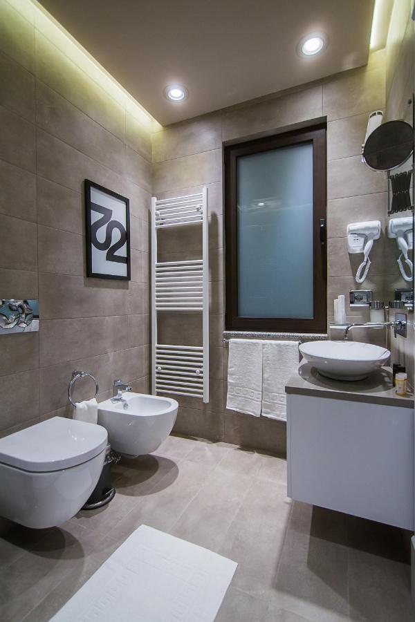 Hotel Regal Корча Екстер'єр фото