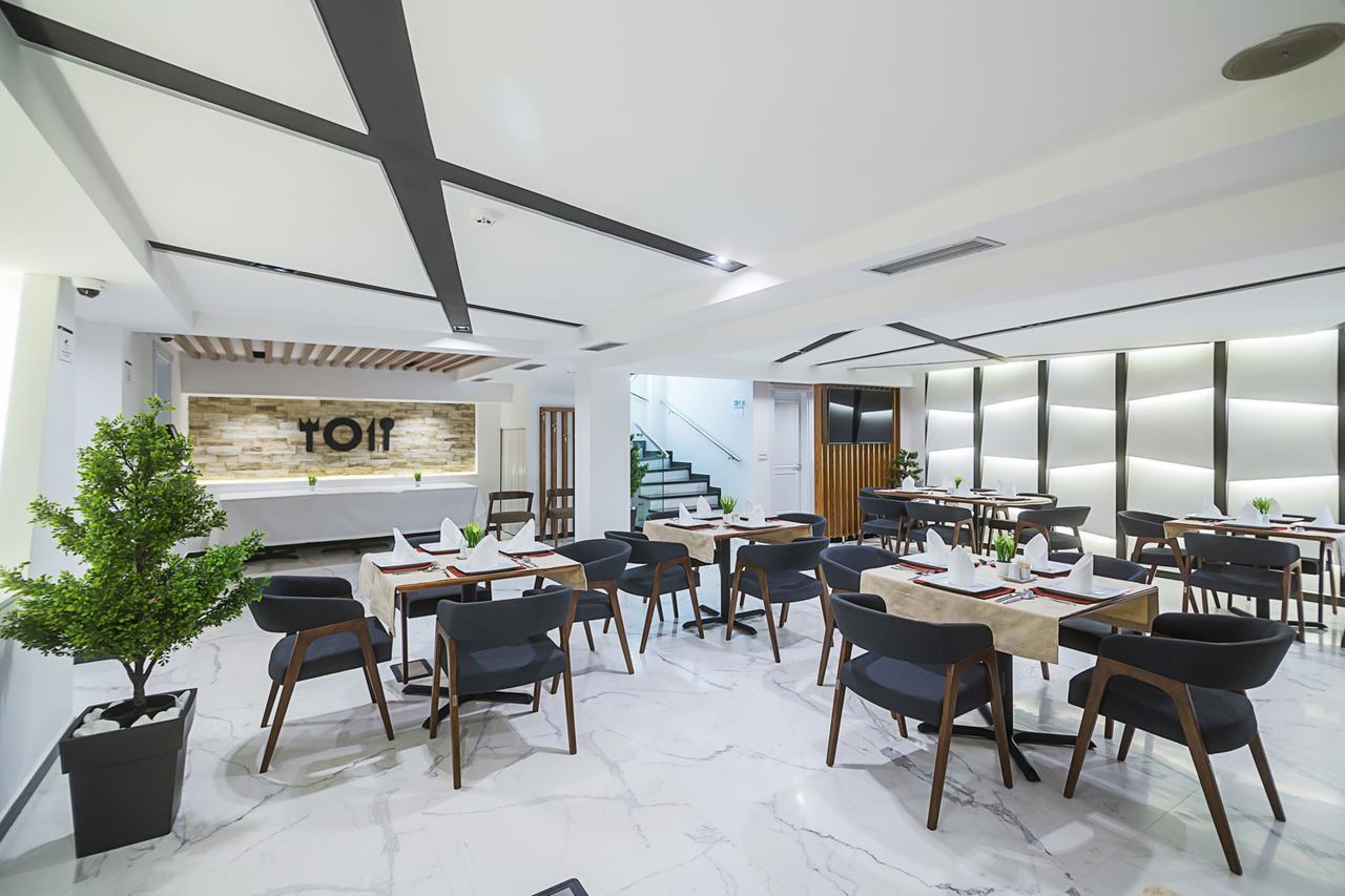 Hotel Regal Корча Екстер'єр фото