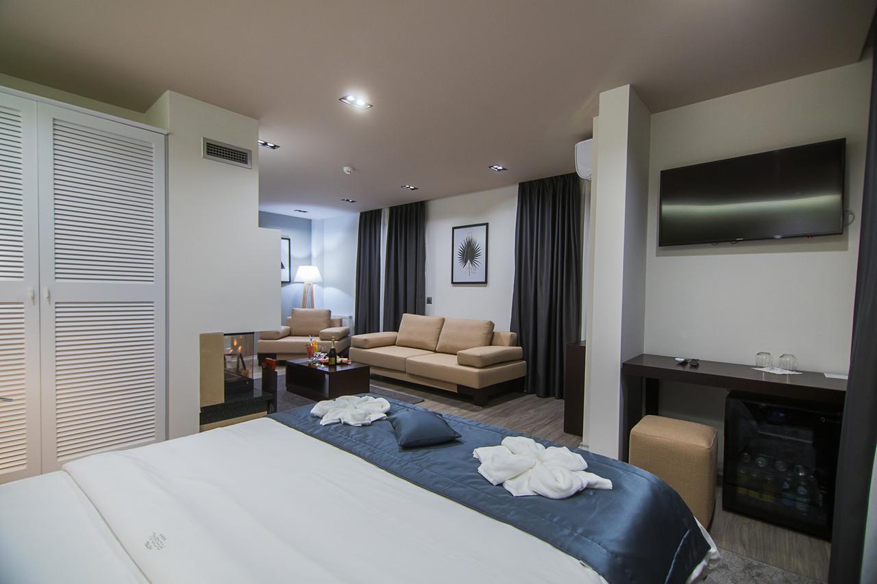 Hotel Regal Корча Екстер'єр фото